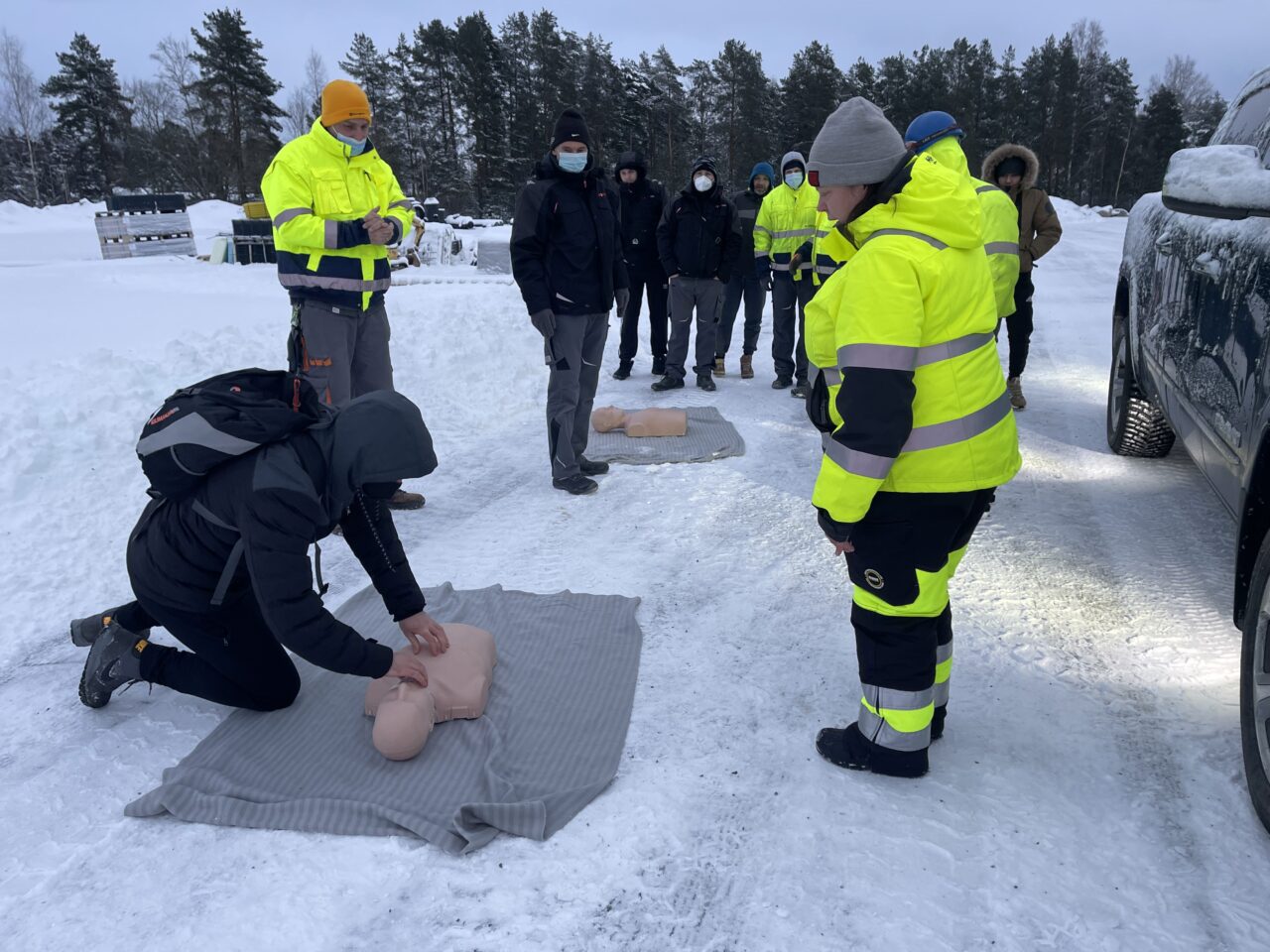 First aid and CPR training in practice.